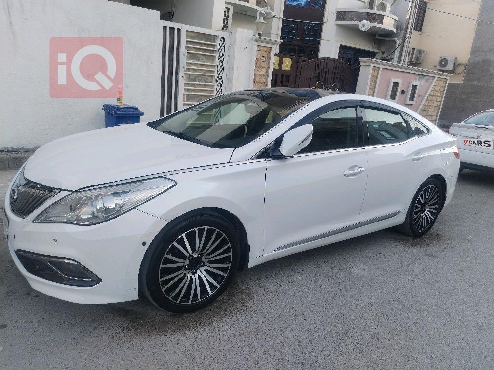 هيونداي أزيرا